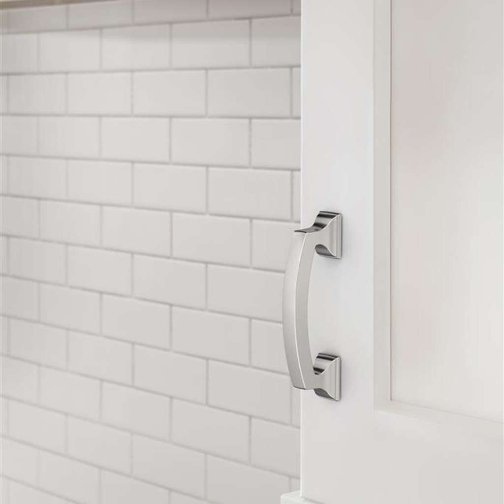 AMEROCK Incisive Cabinet Handle Pull in Polished Chrome 3" BP3712026 Mounted