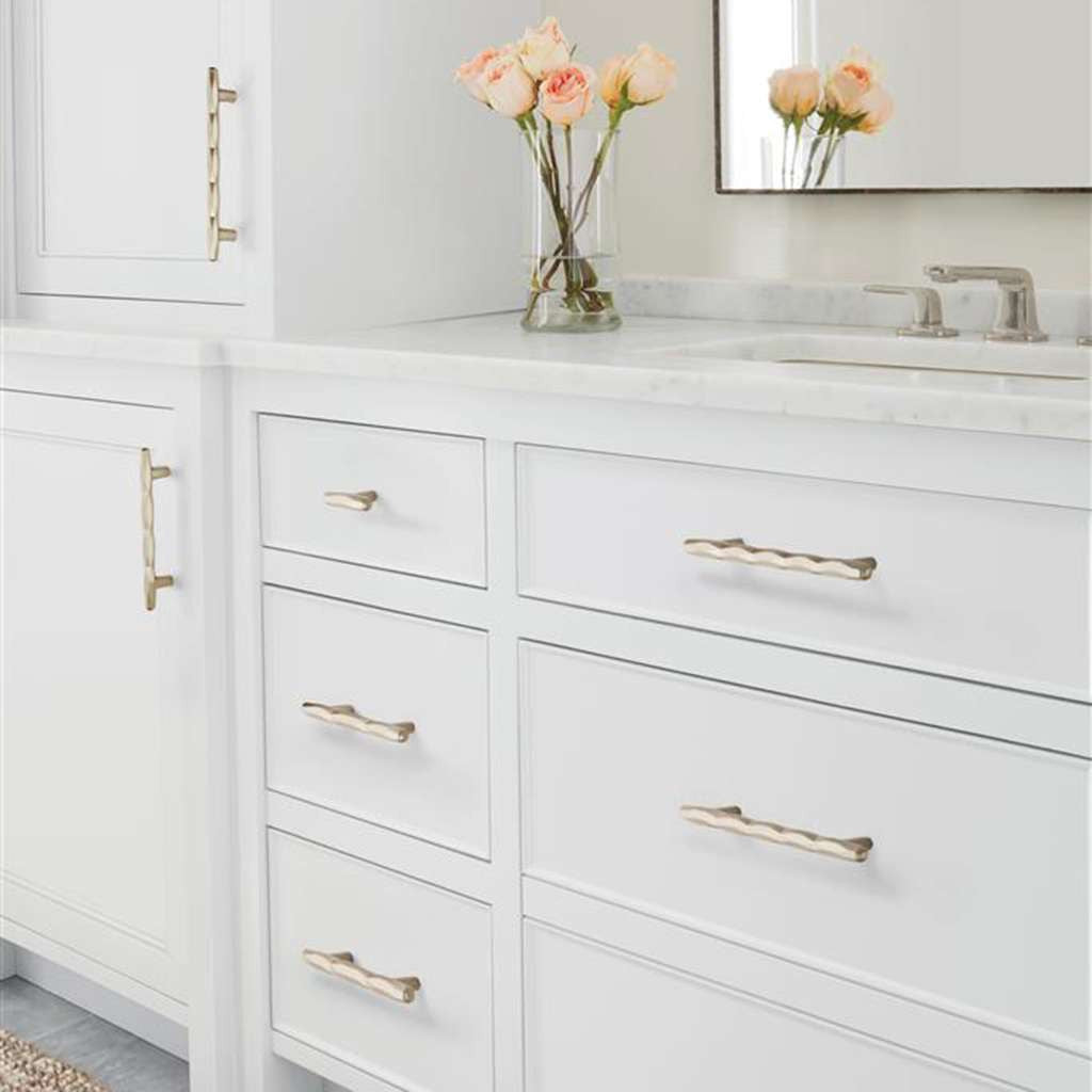 AMEROCK St. Vincent Geometric Bar Pulls in Satin Nickel 96mm BP36643G10 on White