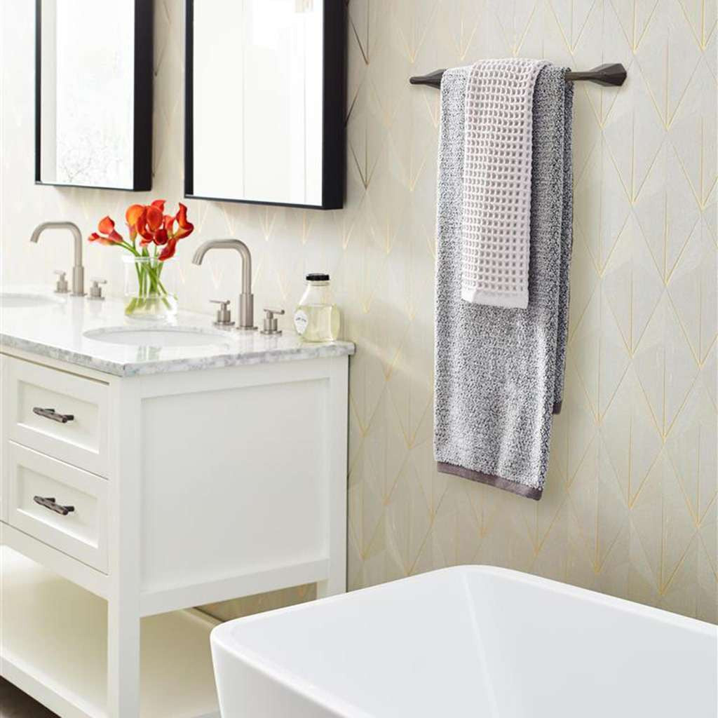 AMEROCK St. Vincent Towel Bar in Oil Rubbed Bronze 18" BH36043ORB in Bathroom