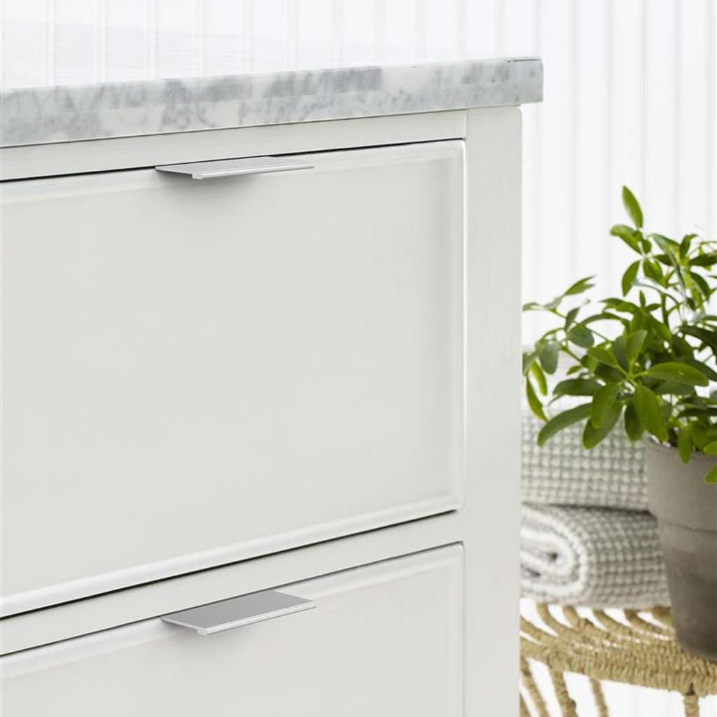 Amerock Streamline 2 Edge Pulls in Chrome 3" BP3719126 Mounted