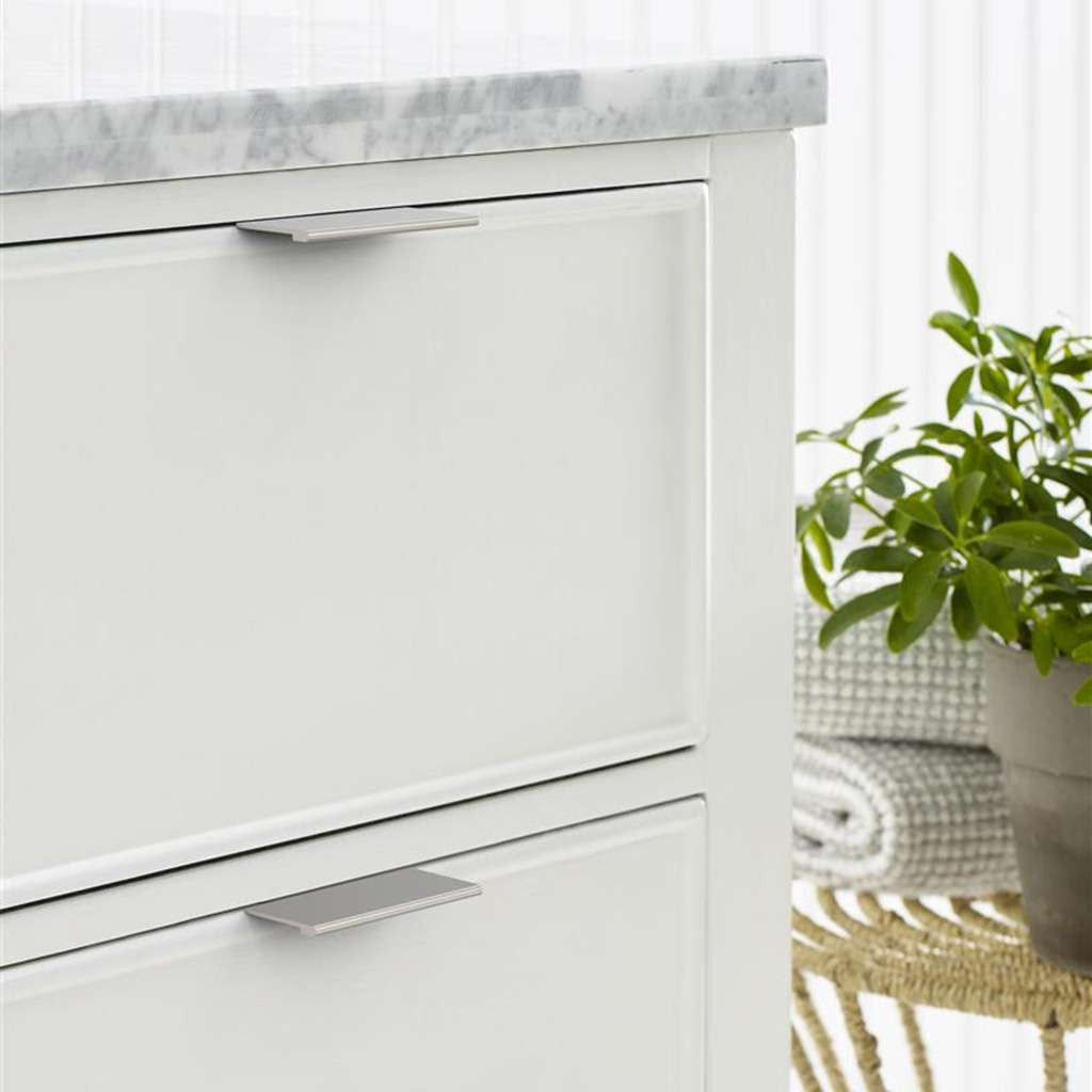 Amerock Streamline 2 Edge Pulls in Satin Nickel 3" BP37191G10 Mounted