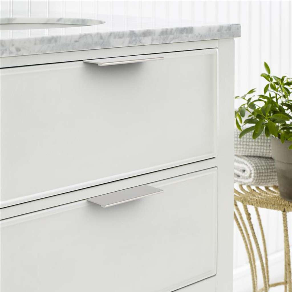 Amerock Streamline 2 Edge Pulls in Satin Nickel 4" BP37192G10 Mounted