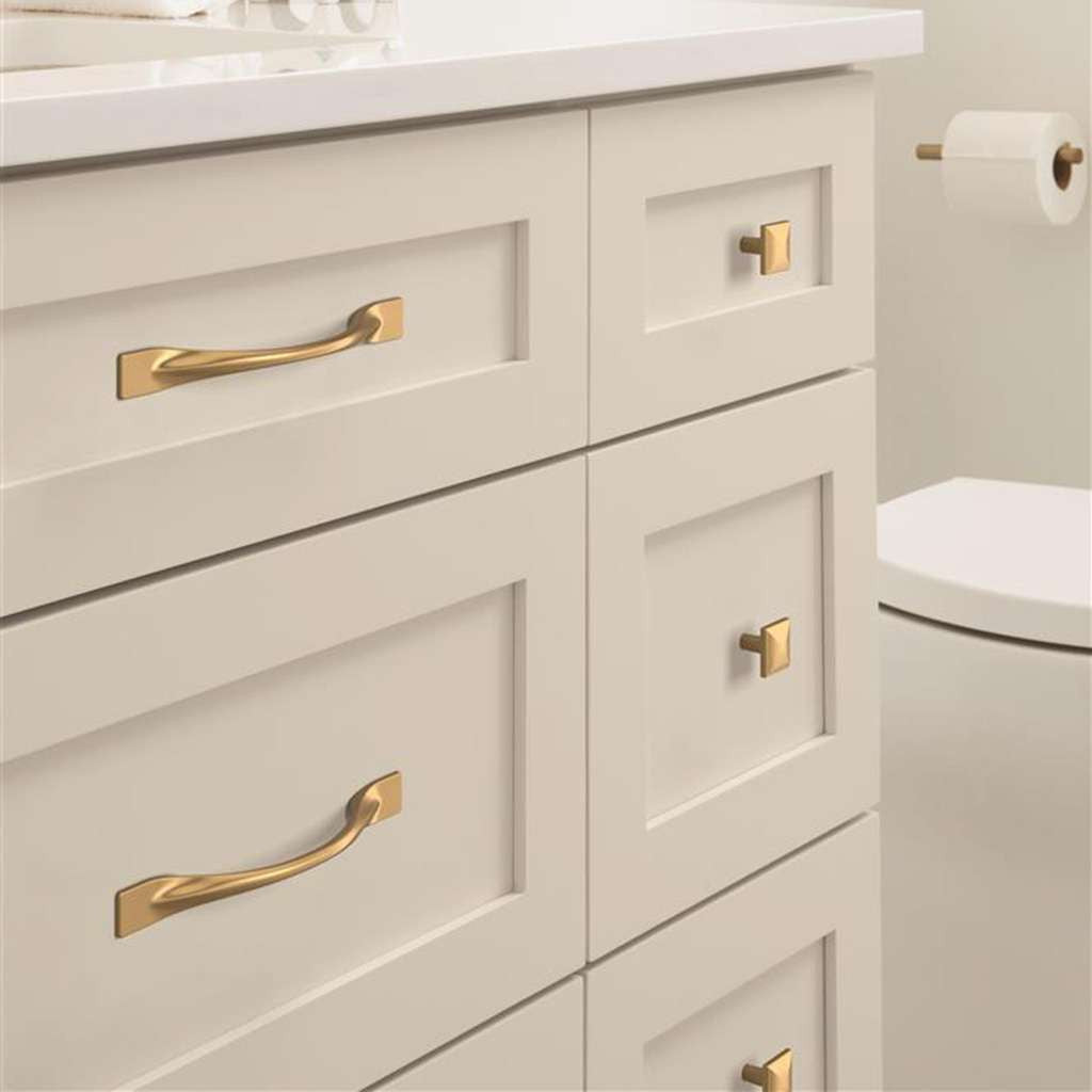 Amerock Uprise Curved Handle Pull in Champagne Bronze 128mm BP36918CZ Mounted