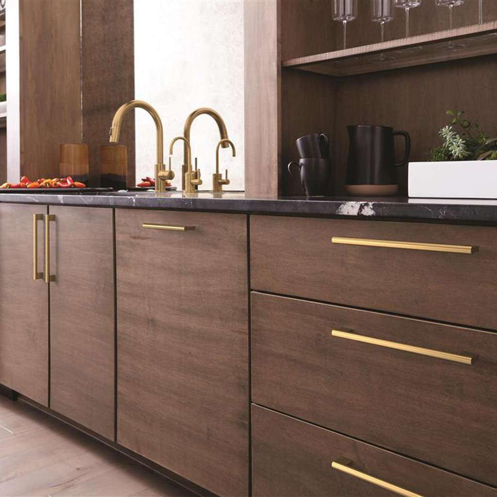 AMEROCK Versa Handle Cabinet Pull in Champagne Bronze 160mm BP36914CZ Mounted