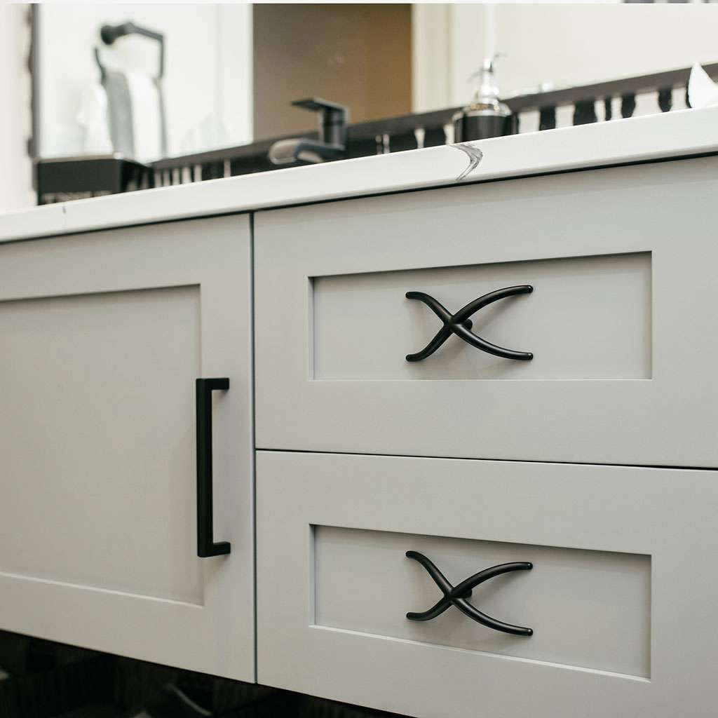 Belwith Keeler Bijou X 4-3/4" Long Cabinet Knob in Matte Black B079063-MB on Gray