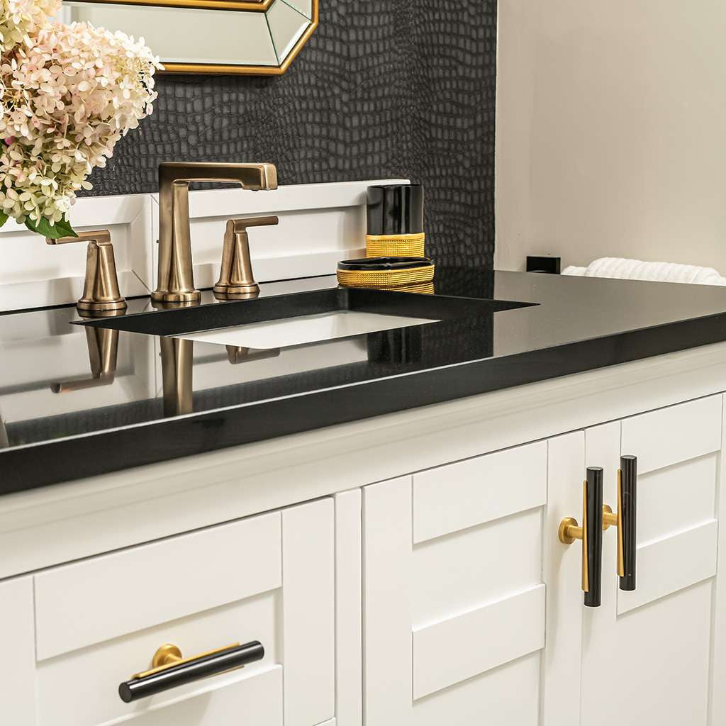 BELWITH KEELER Firenze Bar Cabinet Knob in Black and Brushed Golden Brass 5" B077044MB-BGB Display